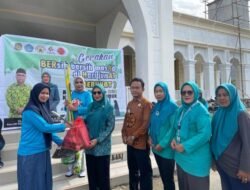 Masifkan Gerakan BerJiHaT di 11 Kecamatan, Sufriaty Harap Kebersihan Mesjid Terjaga
