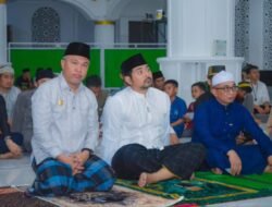Tarwih Perdana di Masjid Agung, Budiman : Manfaatkan Momen Bulan Mulia Ini