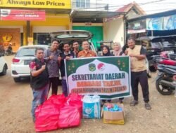 Gerakan Sedekah Jum’at Setda Bagikan Nasi Kotak dan Takjil Buka Puasa