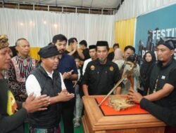 Bupati bersama Wakil Bupati Ikuti Prosesi Upacara Adat Mattompang