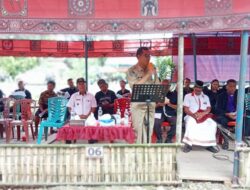 Camat Tomoni Timur Himbau Masyarakat Jaga Kebersamaan