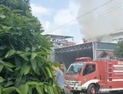 Diduga Korsleting Listrik, Toko Frida Mart Luwu Timur Kebakaran