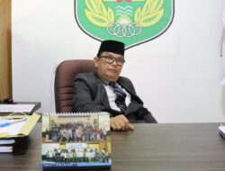 Mengabdi 21 Tahun di Pemda Lutim, H. Hamris Darwis kembali ke Background Awalnya