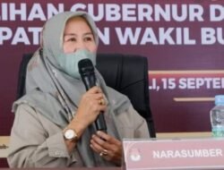 Jadi Narasumber Bimtek, Sukmawati Suaib Ingatkan KPPS Teliti Menjalankan Tugas