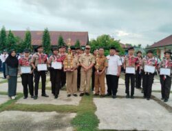 Jadi Pembina Upacara, Camat Tomtim Apresiasi Prestasi SMPN 1 Tomoni Timur