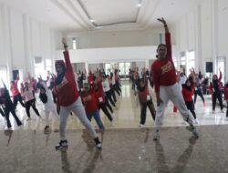 Ketua TP PKK Lutim Buka TOT Senam Jantung Sehat Seri 3