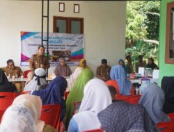 Peduli Stunting, Pjs Bupati Lutim Kunjungi Kampung KB Desa Parumpannai