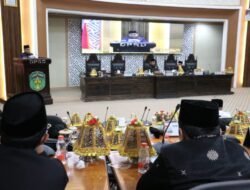 Jayadi Nas Sampaikan Jawabannya Atas Pemandangan Umum Fraksi DPRD Terhadap Ranperda APBD 2025