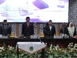 Bahri Suli Hadiri Pelantikan PAW Anggota DPRD : Sinergi Baru untuk Pembangunan Berkelanjutan