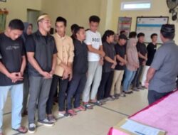 Kades Lantik dan Kukuhkan Pengurus Karang Taruna Desa Cendana Hijau Masa Bakti 2025-2028