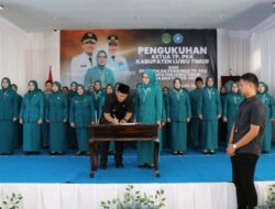 TP PKK Lutim Resmi Dikukuhkan, Bupati Irwan : PKK Harus Jadi Garda Terdepan