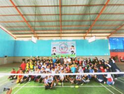 Staf Ahli Ekonomi dan Keuangan Buka Turnamen Bulutangkis Antar SD di Malili