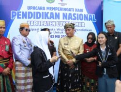 Bupati Irwan Umumkan Kabar Gembira untuk Guru saat Upacara Hardiknas