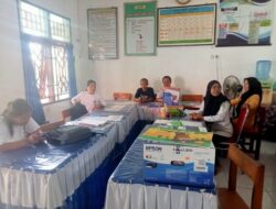 Kunjungi SDN 179 Baku, Yulius Tekankan Pentingnya Adaptasi Terhadap Perkembangan Teknologi