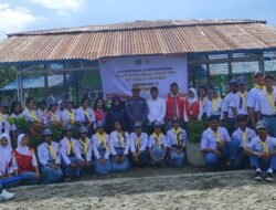 Camat Tomoni Timur Hadiri Pelantikan Pengurus PMR Wira Angkatan ke-13 SMAN 10 Luwu Timur