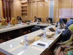 Sekda Lutim Hadiri Rapat Rekonsiliasi Data Peserta dan Iuran BPJS Kesehatan Triwulan I 2025