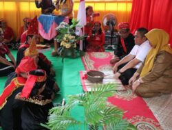 Bupati dan Wabup Lutim Hadiri Ritual Adat Pekasiwia, Resmi Jadi Keluarga Besar To Pamona
