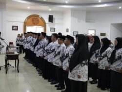 Lantik 23 Pengurus PGRI Lutim, Bupati Tekankan Kesejahteraan Guru