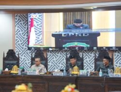 Sekda Bahri Suli Hadiri Rapat Paripurna DPRD Lutim Pandangan Umum Fraksi-Fraksi