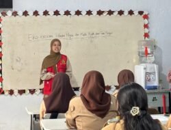 Generasi Muda Peduli Lingkungan, Mahasiswa KKN Prestasi UNHAS Gelar Sosialisasi Eco-Enzim di SMA 6 Makassar