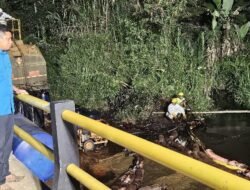 Rusdi Layong Tinjau Lokasi Rembesan Minyak PT Vale di Desa Lioka