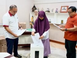 Birokrasi Lebih Rapi dan Efisien, DPRD Lutim Musnahkan Arsip Lama