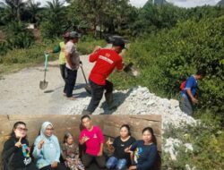 Jumat Bersih dan Jumat Berkah, Pemdes Rante Mario Kembali Lakukan Gotong Royong dan Salurkan Bantuan