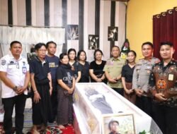 Penuh Ketulusan, Bupati Irwan Melayat Tiga Warga Lutim yang Berpulang