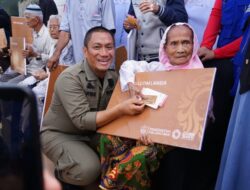 3.000 Lansia di Luwu Timur Mulai Nikmati Program Kartu Lansia