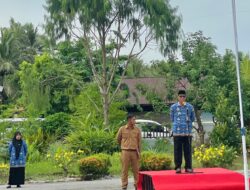 Camat Tomoni Timur Pimpin Upacara HKN, Ingatkan Kebersihan Lingkungan Kerja