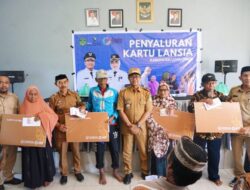 Kartu Lansia di Libukan Mandiri, Momen Haru dan Harapan Baru untuk 73 Penerima