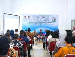 Lewat Bedah Buku, DPK Lutim Gaungkan Guru sebagai Aset Bangsa