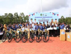 Pemkab Lutim Berikan Reward bagi 34 Wajib Pajak Daerah Berprestasi 2024