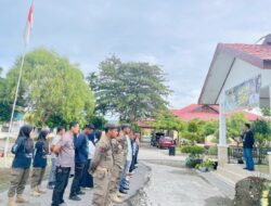 Camat Tomtim Pimpin Apel Perdana Tahun 2026, Tegaskan Pentingnya Disiplin Kerja