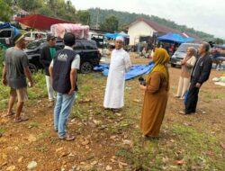 Tinjau Pasar Jum’at, Bupati Irwan akan Tata dan Renovasi Pasar Tapuondao