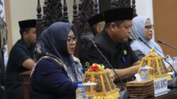 Wabup Puspa Hadiri Paripurna Pemandangan Umum Fraksi DPRD Lutim Terhadap Tiga Ranperda