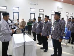 Kukuhkan Dewan Hakim MTQ XI Lutim, Bupati Irwan Tekankan Profesionalisme Penilaian