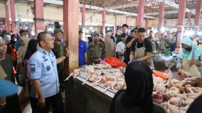 Bupati Lutim Pantau Langsung Harga Sembako dan Stok Bahan Bakar Jelang Lebaran