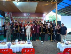 Hadiri Musyawarah Adat Padoe, Bupati Irwan Tekankan Persatuan
