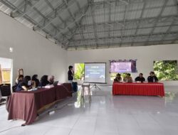 Mahasiswa KKN-T Universitas Muhammadiyah Palopo Gelar Seminar Proker di Desa Teromu