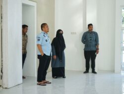 Tinjau Gedung Simpurusiang, Bupati Irwan Tekankan Kualitas Pengerjaan