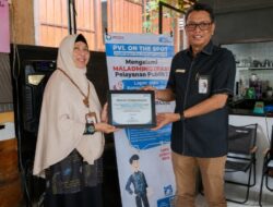 Sukses Gelar Layanan Jemput Bola di Sorowako, Disdukcapil Luwu Timur Terima Penghargaan dari Ombudsman