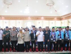 Di Lepas Bupati Irwan, 28 CJH Luwu Timur Menuju Tanah Suci