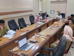 DPRD Luwu Timur Bahas Ranperda Perlindungan Tenaga Kerja Lokal Ditjen Binapenta & PKK dalam Rapat Pansus