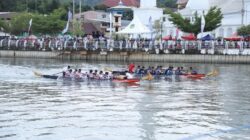 Perahu Naga Hari Jadi ke-23 Lutim Sukses Digelar, Juara Dapat Bonus dari Bupati