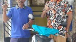 Pemdes Lampenai Serahkan Motor Operasional Keagamaan untuk Pdt Gereja Maranatha
