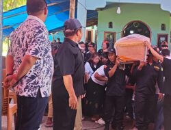 Bupati Luwu Timur Irwan Bachri Syam Hadiri Pelepasan Jenazah Purnabhakti Satlinmas Desa Teromu