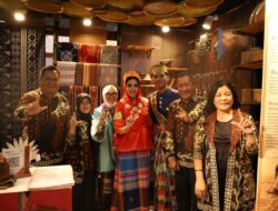 Kerajinan Luwu Timur Curi Perhatian di Puncak HUT Dekranas, Diminati Pengunjung hingga Istri Menteri