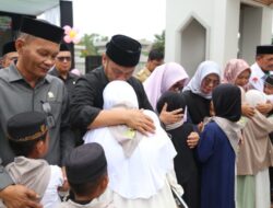 Pelukan Hangat Bupati dan Wabup untuk Anak Yatim Warnai Muharram Fest Luwu Timur