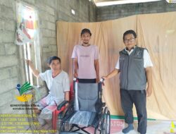 KEMENSOS HADIR: Sentra Wirajaya Makassar Serahkan Bantuan Kursi Roda untuk Penyandang Disabilitas di Luwu Timur